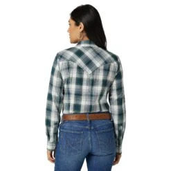 Women's Wrangler Essential Snap Front Shirt #112327184 -Wrangle Style 1e56290c7ba011fde3abb36552e4d3c4