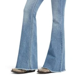 Women's Ariat R.E.A.L. Perfect Rise Regina Flare Jean #10040503 -Wrangle Style 587f73d6ca0dcd78e1153f91c3113463