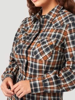Women's Wrangler Snap Front Shirt #112321366 -Wrangle Style 63d38fb9bcb090c38e9d1e3b4ba0005f